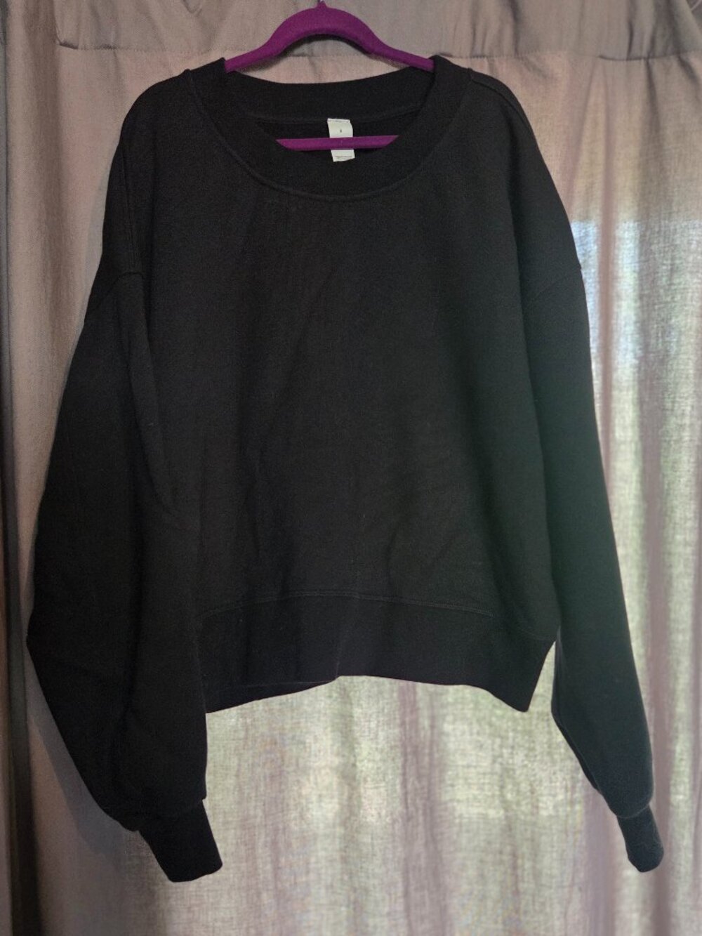 Lululemon perfectly oversized cropped crew, Size 8, Black